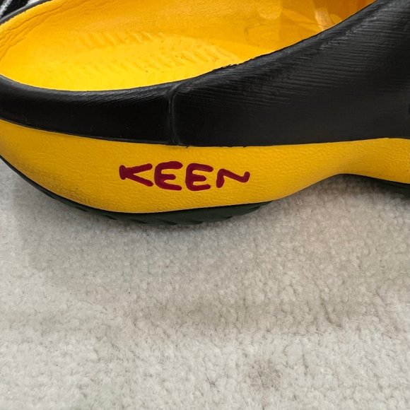 KEEN Men\'s Yogui Black Yellow EVA Cushioning Anti-Odor Clog Sandal main image 3